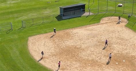 Baseball Field Pic 的图像结果