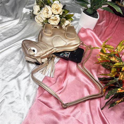 HORSE SLING – DRAMZCLOSET