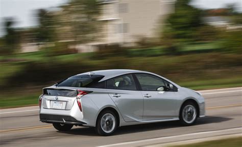 2017 Toyota Prius | Cars Exclusive Videos and Photos Updates