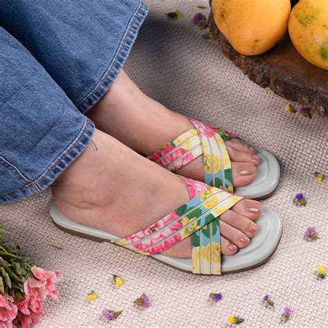 Floral Printed Criss Cross Strap Flat Sandals Sky Blue Insole – Coral Haze