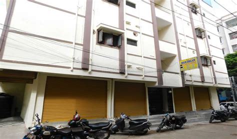 High dream mens luxury PG/Hostels in Kukatpally Housing Board Colony ...