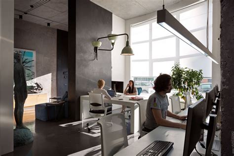 **新国外办公空间设计案例：多功能、充满阳光的办公室空间设计-全球高端进口卫浴品牌门户网站易美居