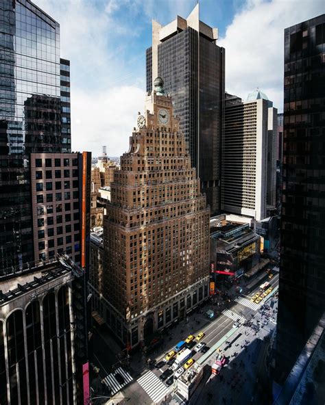 Paramount Building – History of 1501 Broadway in Times Square | NYC Art ...