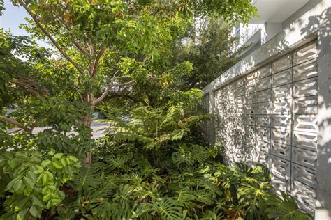 Adela at MiMo Bay Streetscape | Savino Miller Design Studio