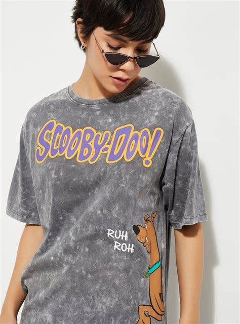 Buy URB_N Women Boxy Fit Scooby-Do Print T-shirt Online at just Rs. 599 ...