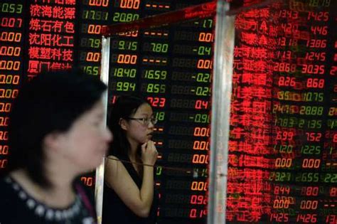 中国股灾一年 人均惨赔51万 - 万维读者网