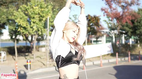 Girl Crush aka Taeri aka girlcrush_tr Nude Leaks - Fapellas