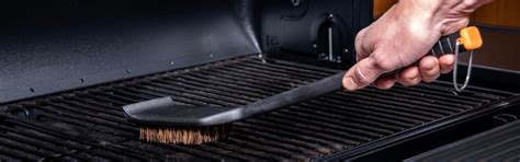 How to Clean a Pellet Grill: Pellet Grill Maintenance