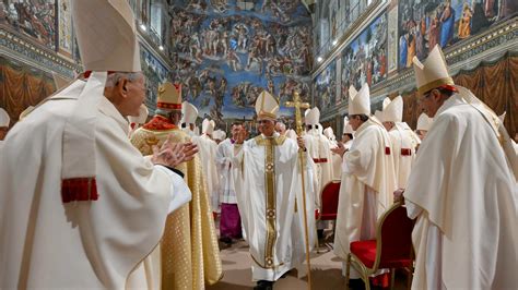 Pope Leo XIV leads historic first Mass at Sistine Chapel | fox61.com