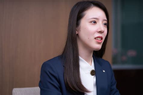 「やれることは全部やる」。 事務総合職新人賞を獲得したパワーと勢いで上を目指す ｜ OPENIA（オープニア）