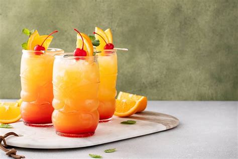 20 Fruity Vodka Cocktails For Refreshing Summer Vibes - HowdyKitchen