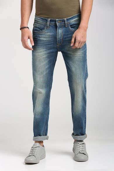 Buy Men Blue Mid Wash Wash Jeans Online - 310989 | Peter England