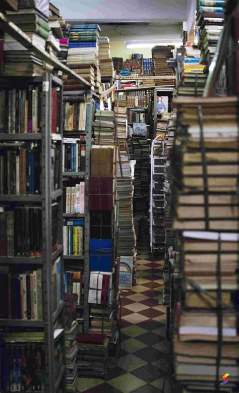 Define Textbook, Textbook Meaning, Textbook Examples, Textbook Synonyms ...