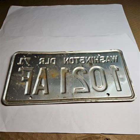 1971 WASHINGTON DEALER DLR LICENSE PLATE 1021 AF CAR AUTO TRUCK STATE ...