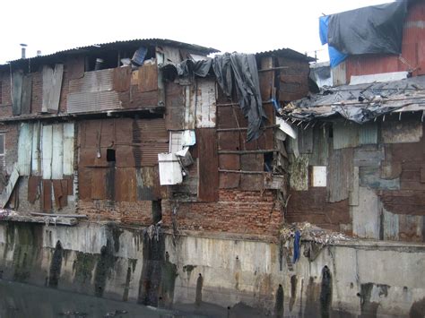 SHANTITOWN: A view on Dharavi: 13 Compound