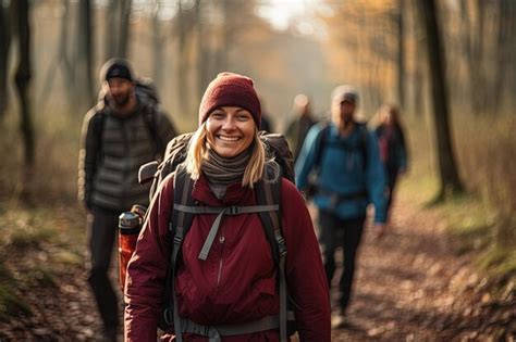 Group People Walking 的图像结果