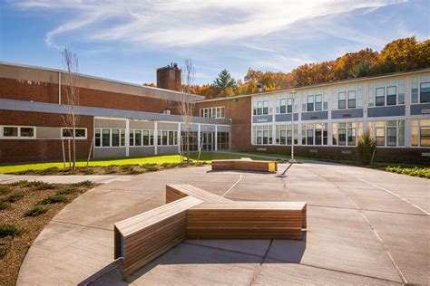 Diamond Middle School - DiNisco