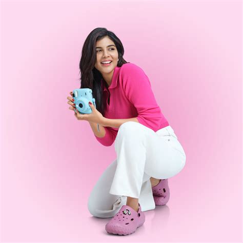 Buy Footwear for Men, Women & Kids Online | Best Footwear Brand ...