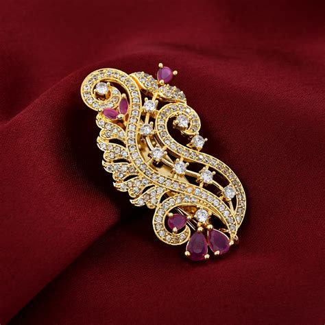 Gold Plated Polish Saree Pin