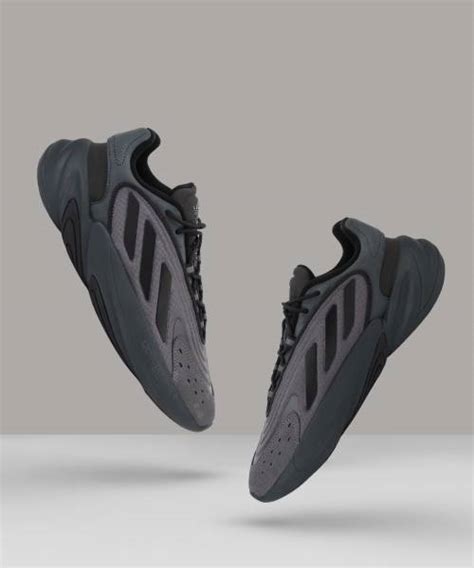 ADIDAS ORIGINALS OZELIA Sneakers For Men - Price History