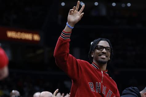 Watch: NBA superstar Steph Curry gifts Jayden Daniels…