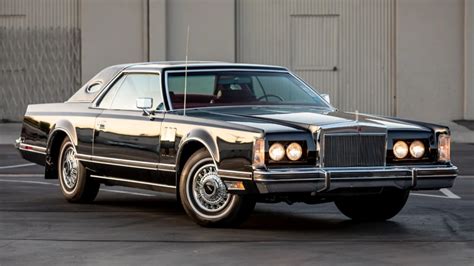 All The Ways The Lincoln Continental Mark V Is The King Of Luxury Coupes
