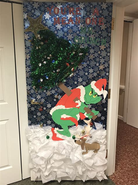 Grinch door decoration | Christmas door decorating contest, Door ...
