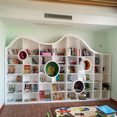 北欧简约满墙书柜创意拱门小圆洞墙上书架幼儿园早教绘本图书展架-阿里巴巴
