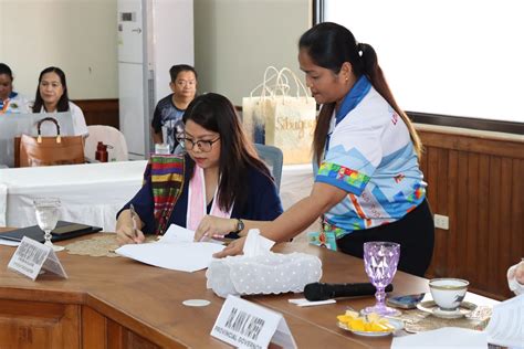 Sibugay launches P4.6-M hybrid weaving hub to revive Subanen textile heritage - Philippine ...