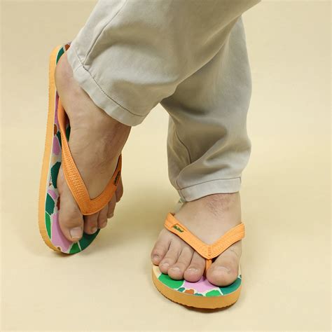 GoWild Light Salmon Rubber Flip-Flop Slippers for Men