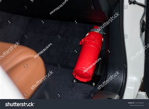 Fire Extinguisher Car On Black Stock Photo 1537432667 | Shutterstock