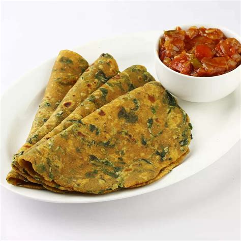 How to make Gujarati Methi Thepla Recipe