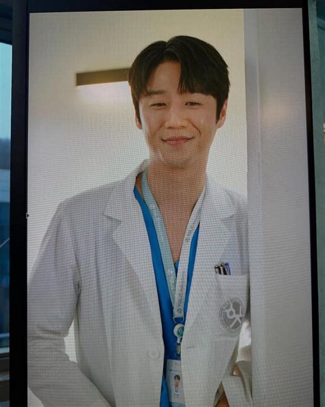 Biodata Profil Jung Joon Won, Dr. Ku di Resident Playbook | IDN Times