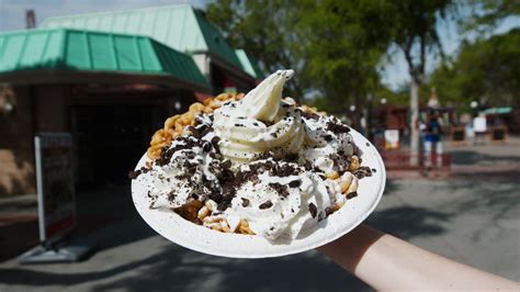 Cake Six Flags 的图像结果