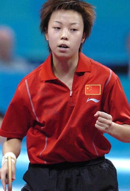 前乒乓球世界冠军大满贯得主张怡宁到中乒院指导训练-上海体育学院