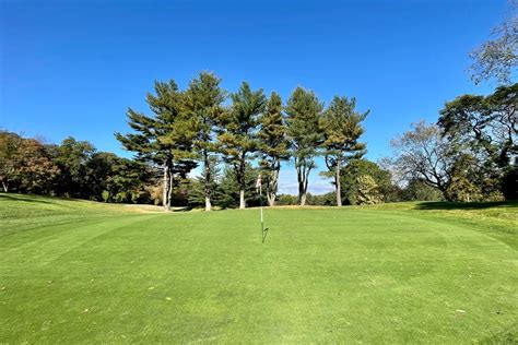 Maple Moor Golf Course