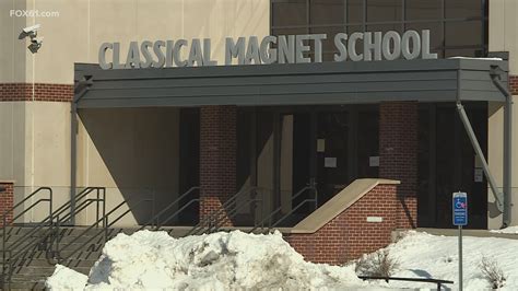 Classical Magnet students get a inside look at legal process | fox61.com
