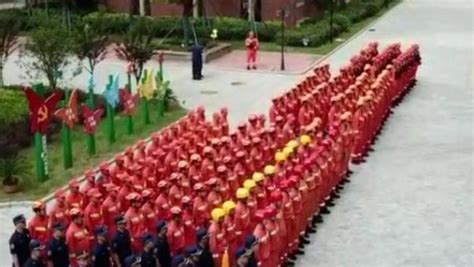 安徽消防300余名指战员紧急增援河南_凤凰网视频_凤凰网
