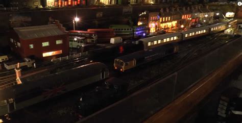 Model Train LED Light 的图像结果