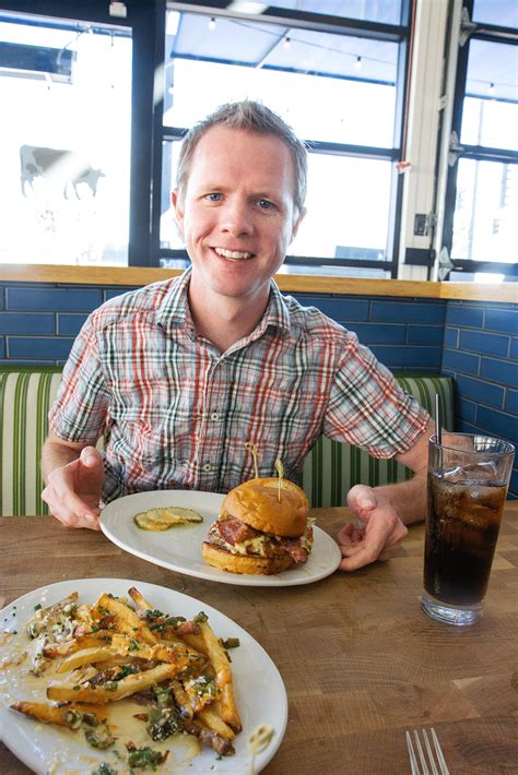 Zinburger Downtown Gilbert: Great Gilbert AZ Date Spot