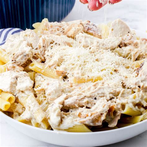 Ridiculously Easy Crock Pot Chicken Alfredo - Harbour Breeze Home