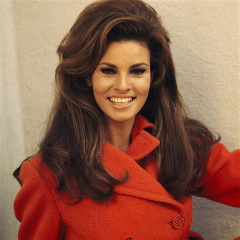Raquel Welch | Timeless Beauty | Pinterest | Raquel welch, Iconic women ...