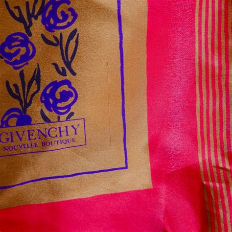 GIVENCHY "Red×Purple×Gold Brown" Flower Motif Scarf | CARBOOTS