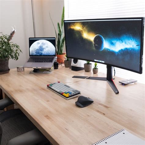 5 Ways To Personalise Your Workstation | LBB