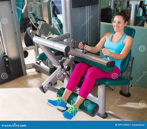 Leg Curl Machine Exercise 的图像结果