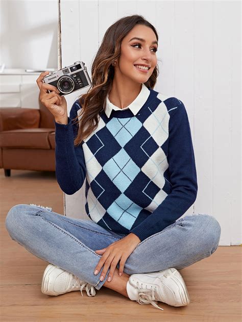 Argyle Pattern Round Neck Sweater | Vintage sweaters, Cozy womens ...