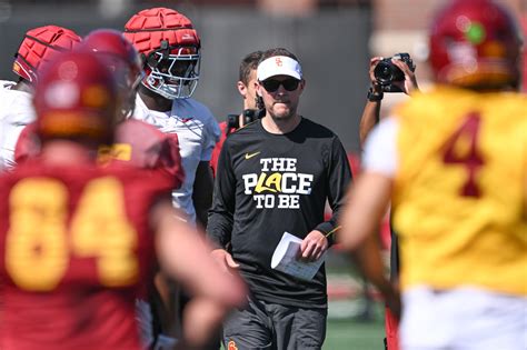 USC football coach Lincoln Riley adds NFL veteran to staff on first day ...