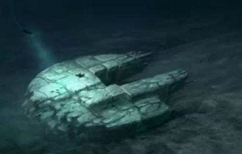 海底拍到了外星飞船？ 60米长巨型金属怪物, 专家: 太先进了
