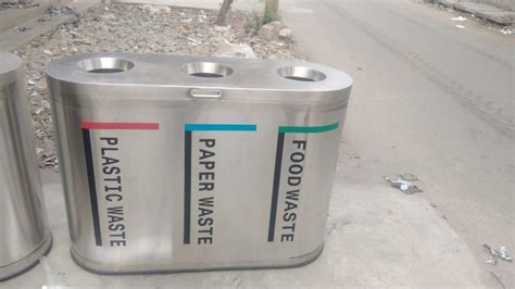 Stainless Steel Dust Bin - 60L Stainless Steel Dust Bins Trader ...