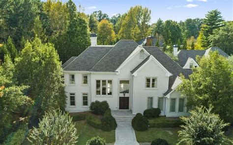 Usher's Fly Real Estate Portfolio From Atlanta to Los Angeles
